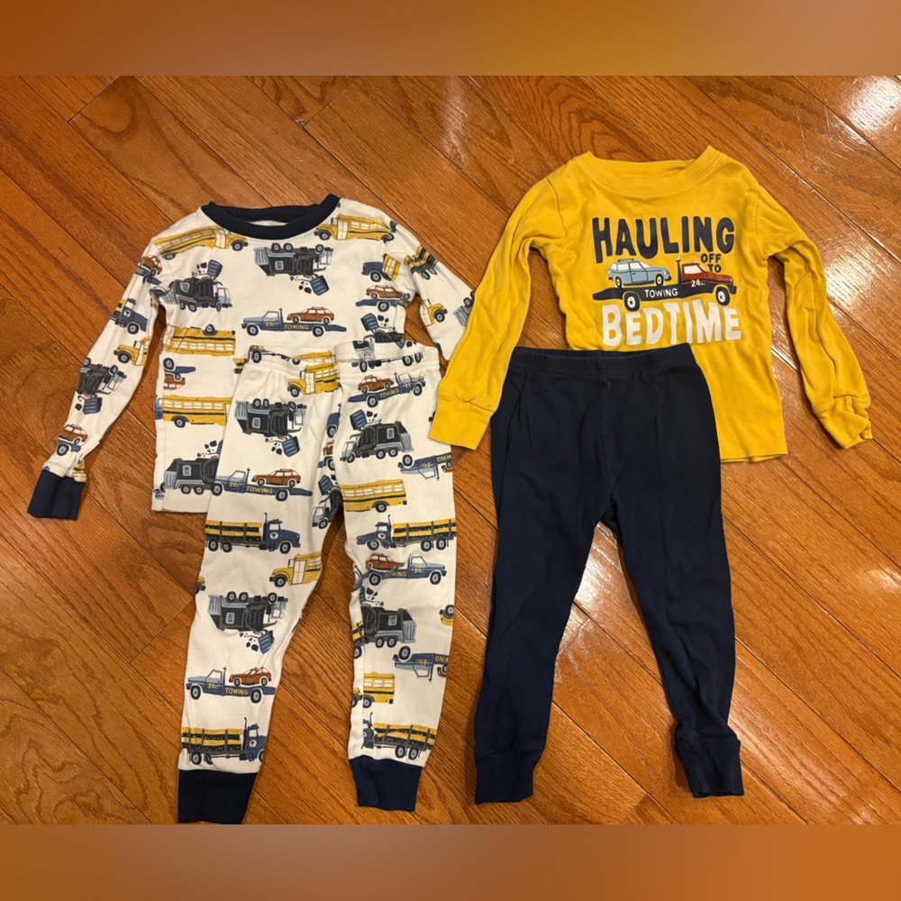 Carter's Kids Trucks Pajamas Sets - 2T